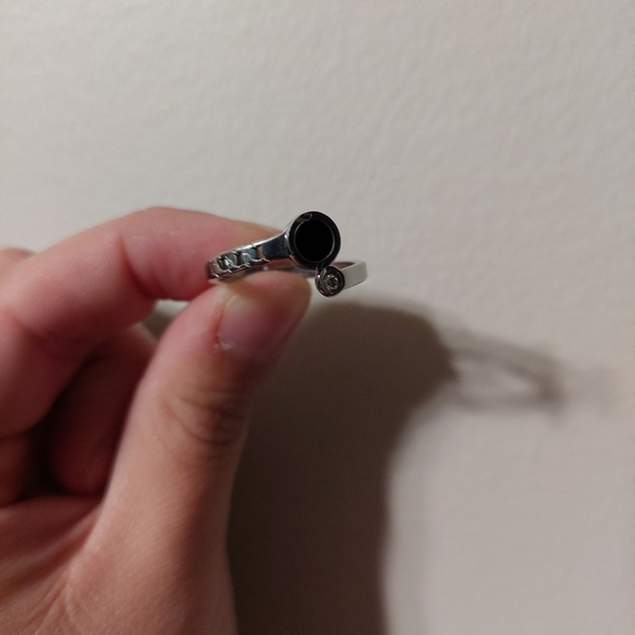 Stainless Steel Ring with Black and Clear Details - Picture 4 of 7